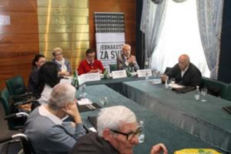 Održan Okrugli sto „Preporuke za dosljednu primjenu Zakona o zabrani diskriminacije BiH (ZZDBiH) u oblasti invaliditeta u FBiH“