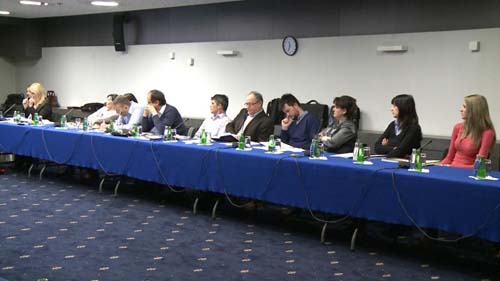 ROUND TABLE 
