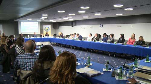 ROUND TABLE 