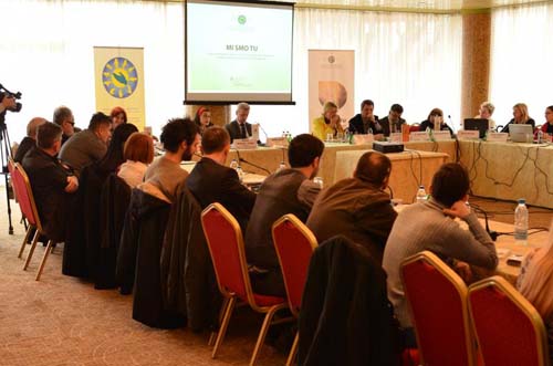 ROUND TABLE 