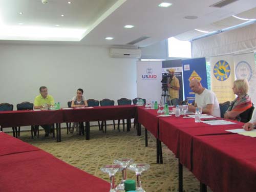 Trouglasti sto â€žReformska 'agenda' za marginalizovane grupe i medije â€“ kako dalje?â€œ, Sarajevo, 12.7.2016.